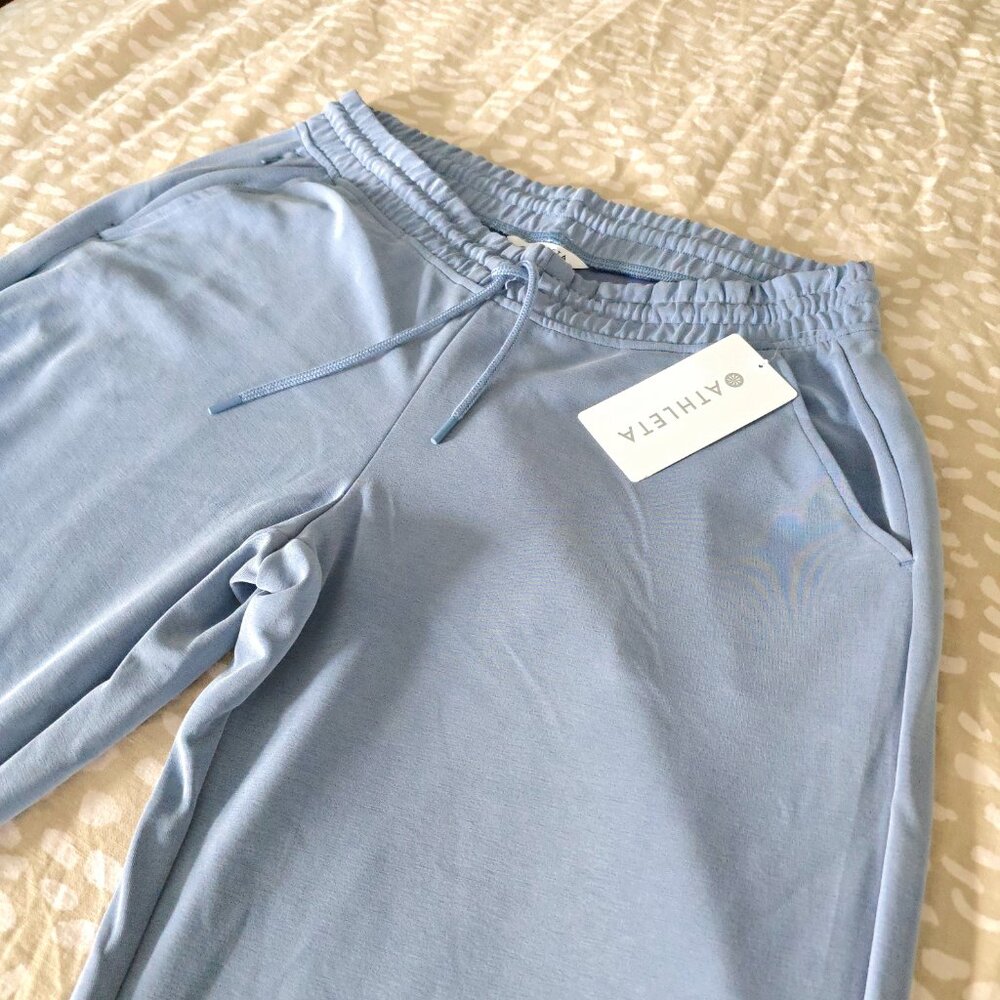 Athleta Seasoft Mid Rise Straight Crop Pant Size:Lg Light Blue Soft Beach Lounge - Picture 5 of 12